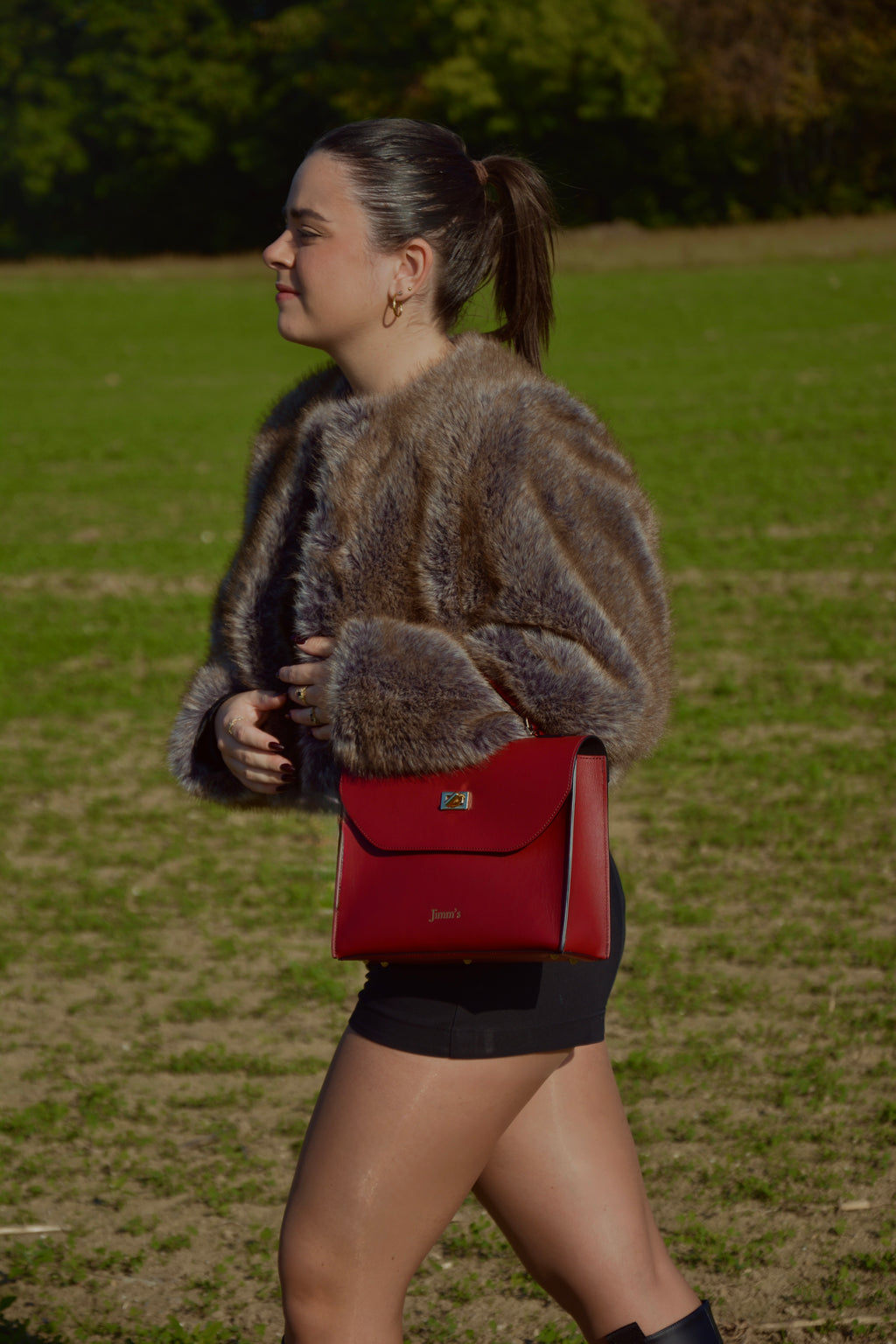 Mathilde carmin