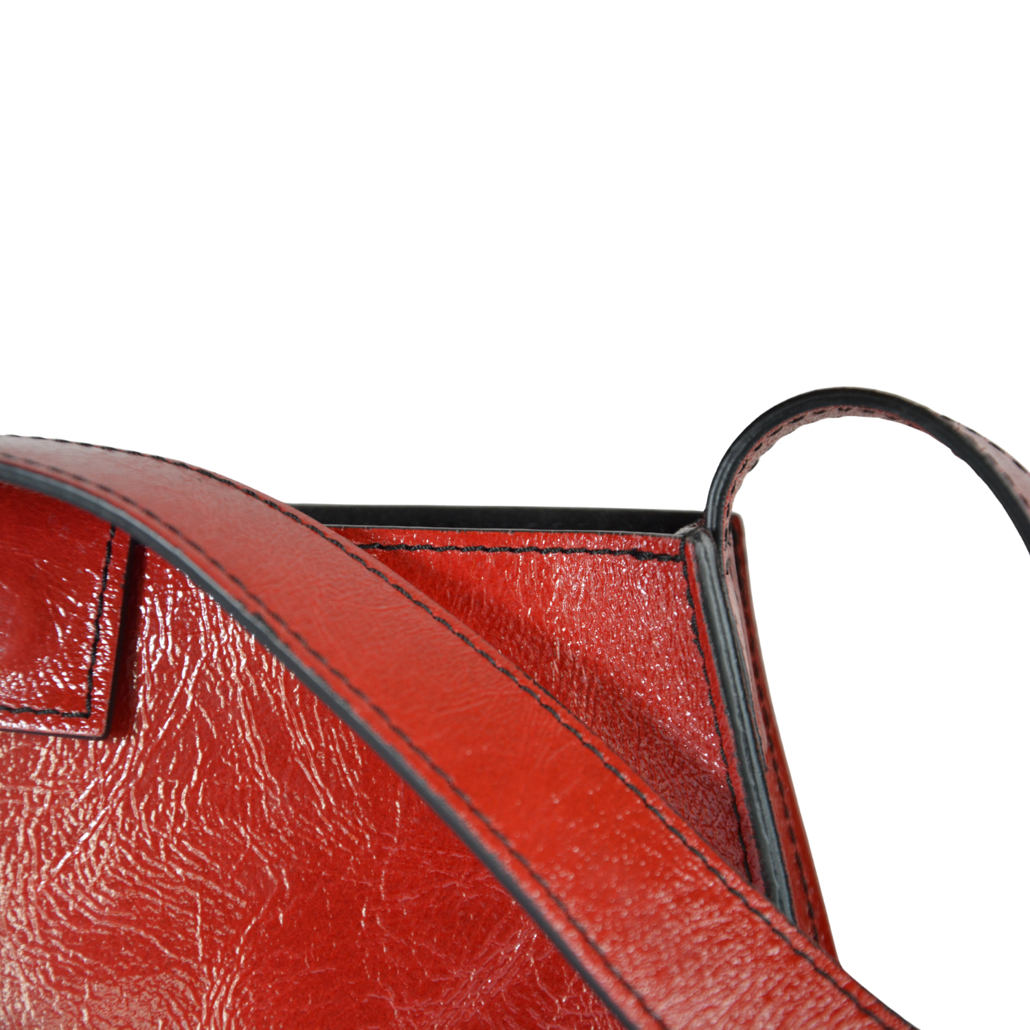 Saskia rouge vernis