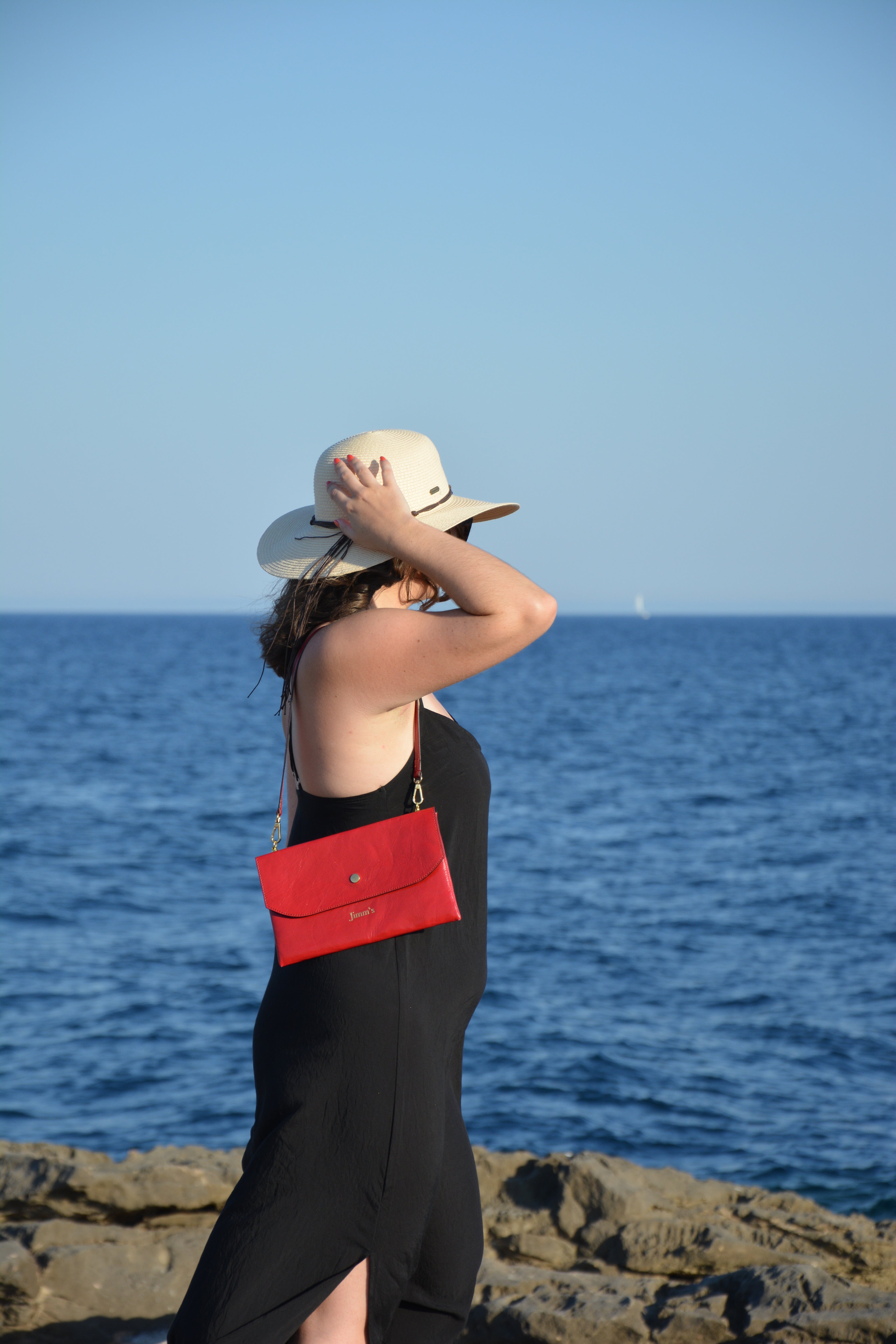 Ines rouge
